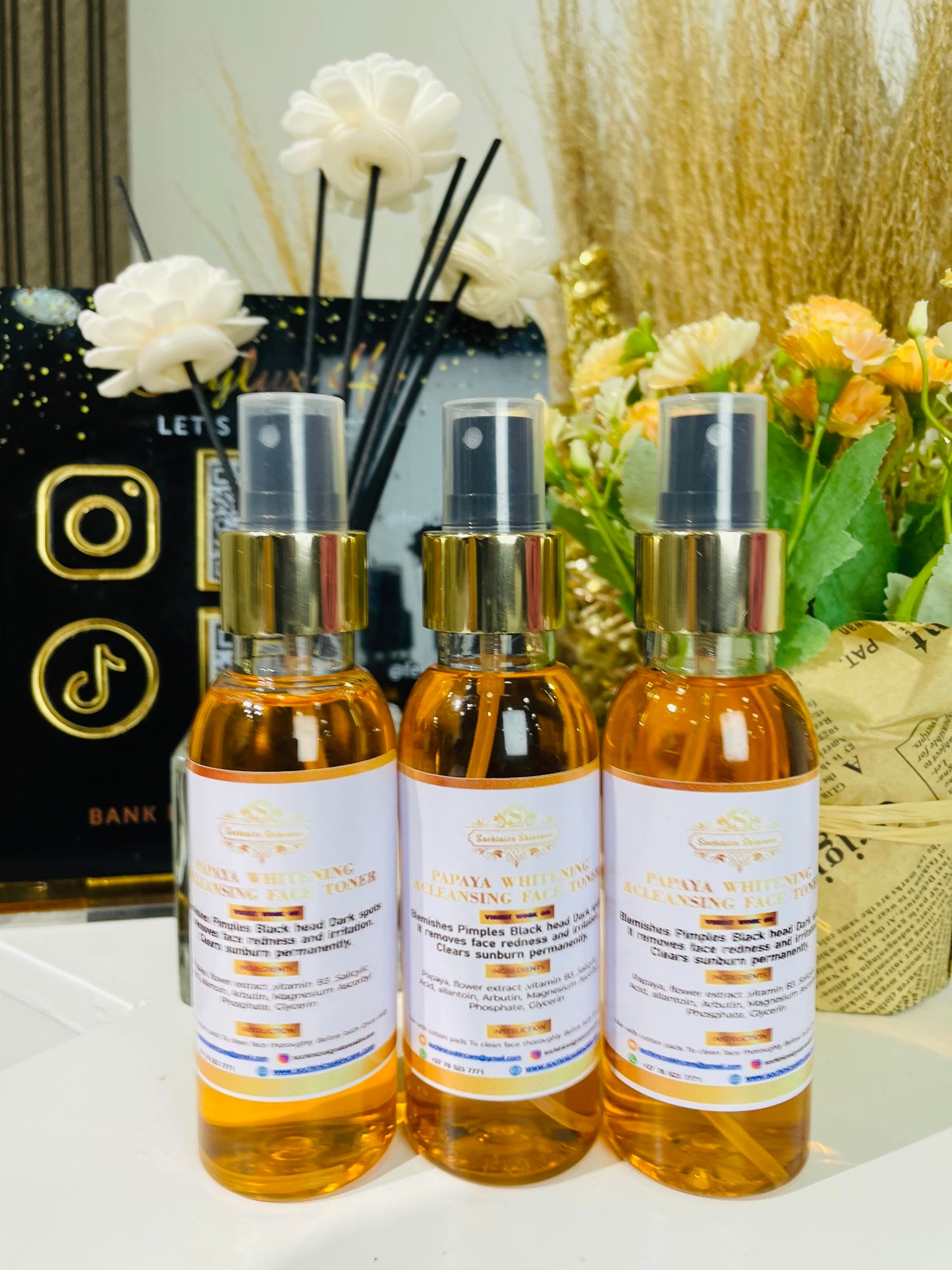 PAPAYA WHITENING CLEANSING FACE TONER