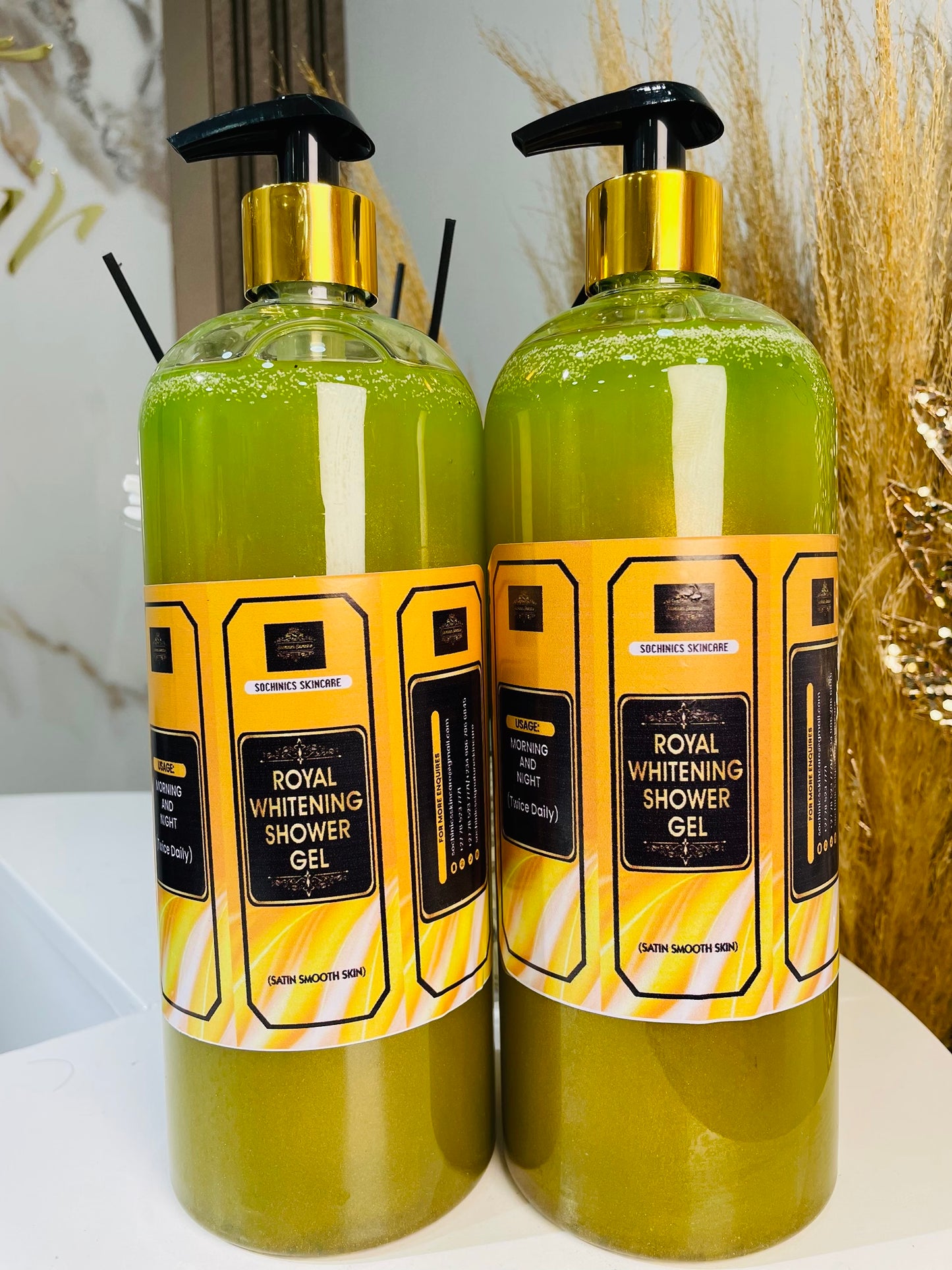 Royal Whitening Shower Gel